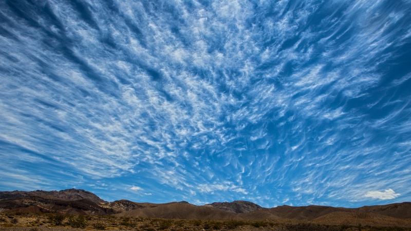 Nubes en Death Valley, California